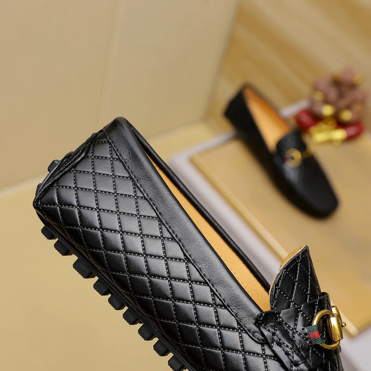 Men's shoes💰380💰🕷🕷️【 GUCCI 】Gucci's best-selling trendy men's casual slip-on shoes 🇨🇳Official website original 1:1 mold 💯Original quality, fine workmanship ☘Fashionable and versatile, perfect shape, comfortable on the feet 🍓Trendy men's recommended model, imported cowhide on the top layer 🎋High-quality pigskin lining, rubber wear-resistant and non-slip outsole, high-end atmosphere, worth owning 🍉Optional 38-44